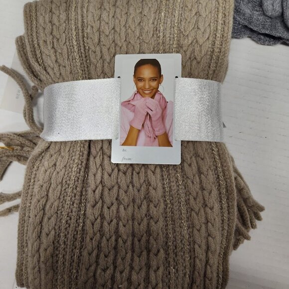 3 Gift Sets of New York and Company Gloves and Scarves NWT Grey, Blue, & Brown - Picture 4 of 9